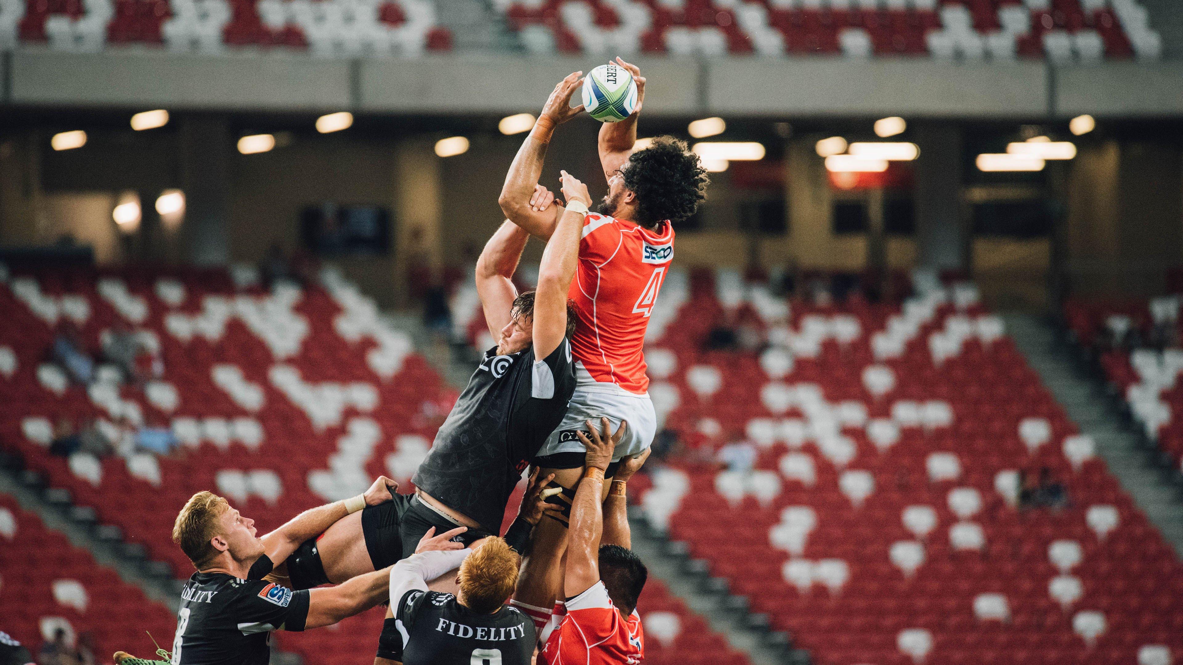 英超争四白热化,埃梅里强调快速反应是维拉冲击欧冠的关键